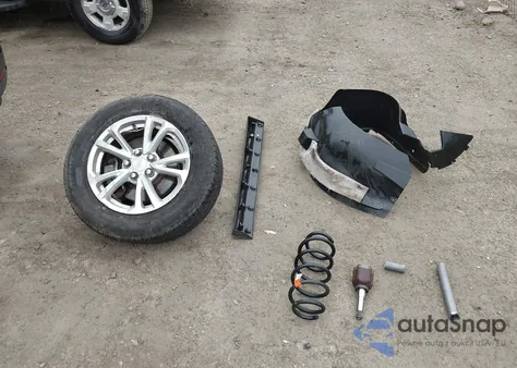 2017 Chevrolet Equinox Ls z USA, uszkodzony, nr VIN 2GNFLEEK5H6209091